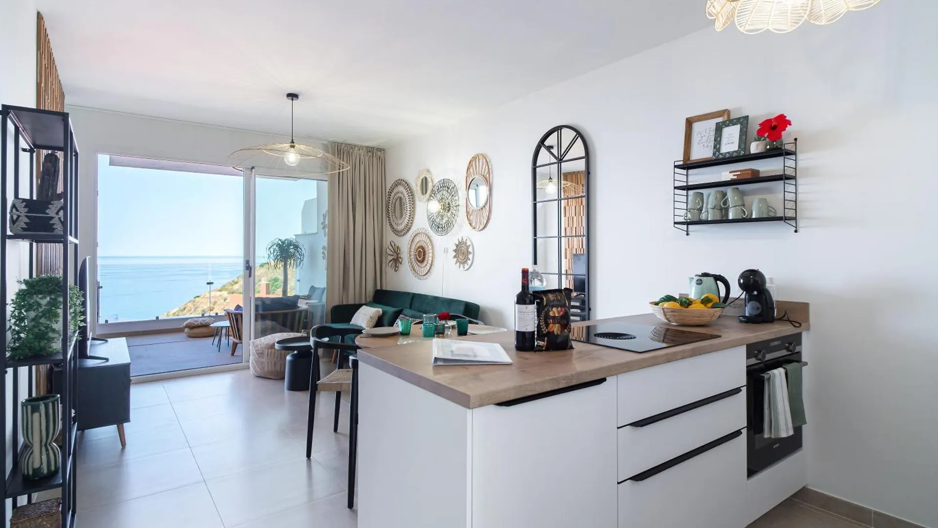 טורוקס Vista Verde - Bayview Hills Luxury Resort With Free Padel & Spa דירה